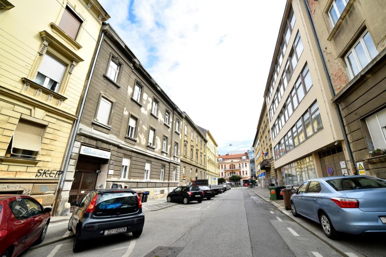 1Br In Central Zagreb & Main Station, Free Parking Apartamento Exterior foto